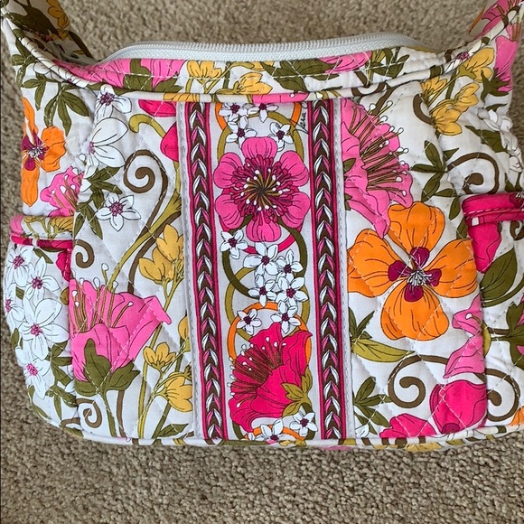 PERFECT CONDITION VERA BRADLEY PURSE - Picture 3 of 8